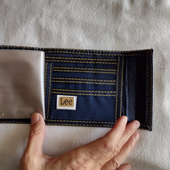 Wallet - Picture 2 of 3